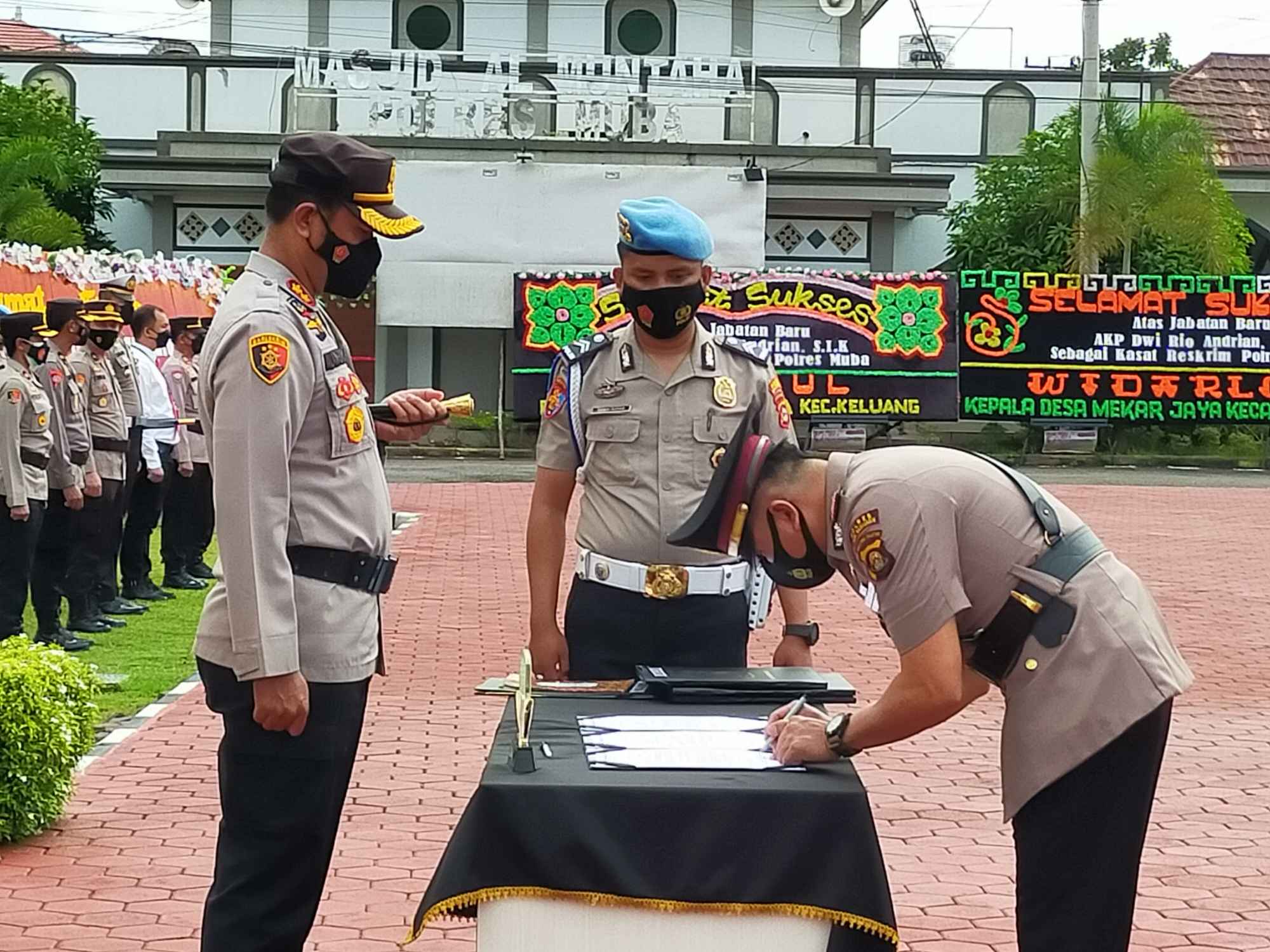 Kapolres Musi Banyuasin Akbp Alamsyah Pelupessy, SH, S.ik, M.si Pimpinan Serah Trima Jabatan