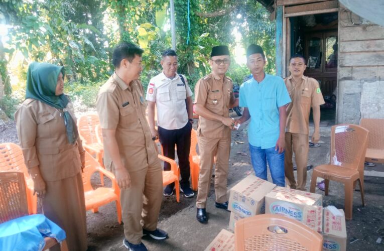 Keluarga Korban Tenggelam Sungai Musi Terima Santunan Dukacita
