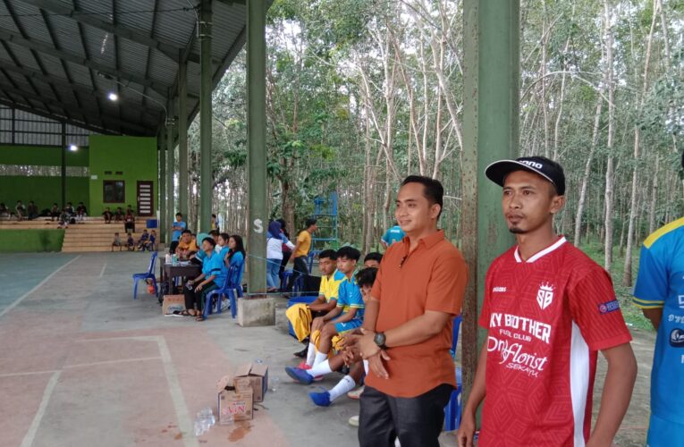 Beri semangat Iwan Aldes Dukung TIm Futsal Gema