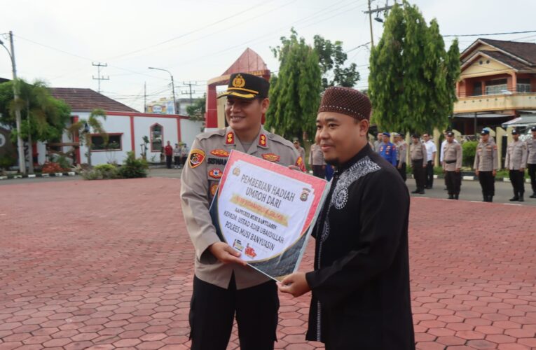 Kapolres Muba Akbp. Siswandi. Sik. SH MH Berikan Umroh Gratis