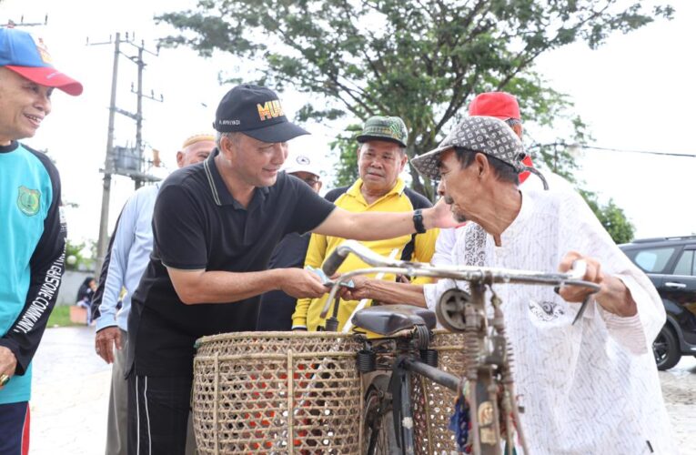 Jaga Kebugaran Tubuh, Pj Bupati Apriyadi Senam Sehat Bersama Lansia