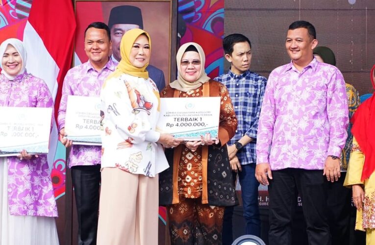 Hj Asna Aini Apriyadi: Prestasi ini kami Persembahkan Untuk Masyarakat Muba