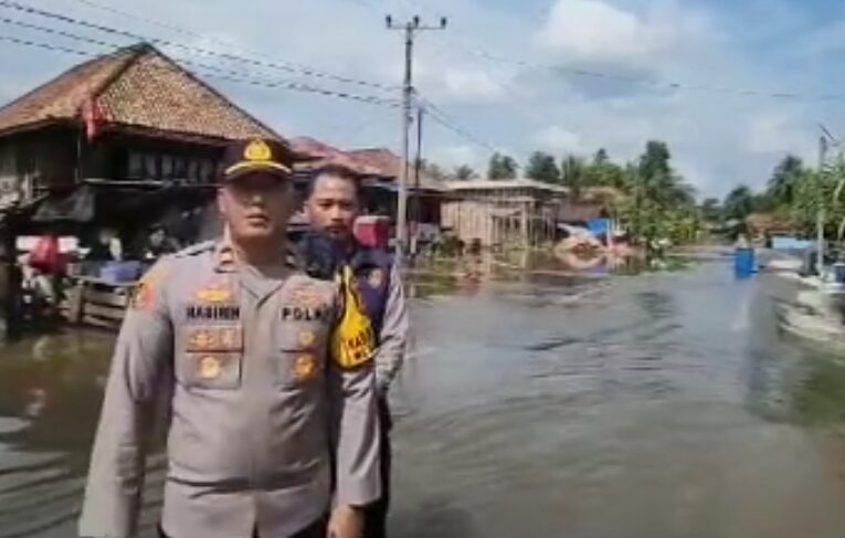 Banjir Mulai Surut di Sanga Desa
