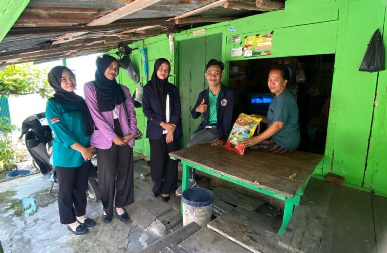 Kompak Bantu Masyarakat Gabungan mahasiswa turun langsung