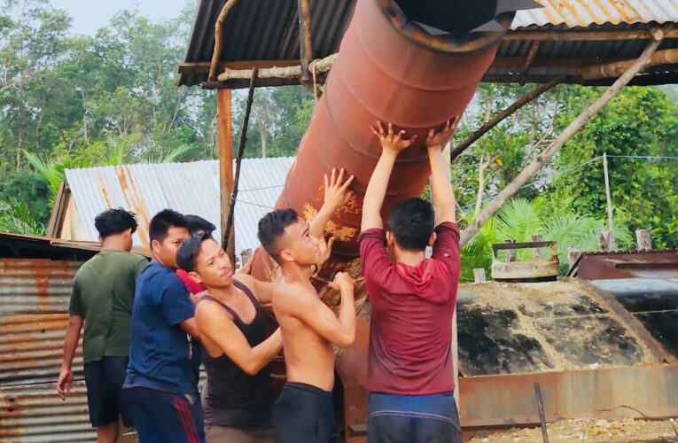 Luar Biasa Polsek Sanga Desa Polres Muba, Dalam Seminggu Upaya Persuasifnya, 19 Tungku Penyulingan Minyak Illegal dibongkar Secara Mandiri