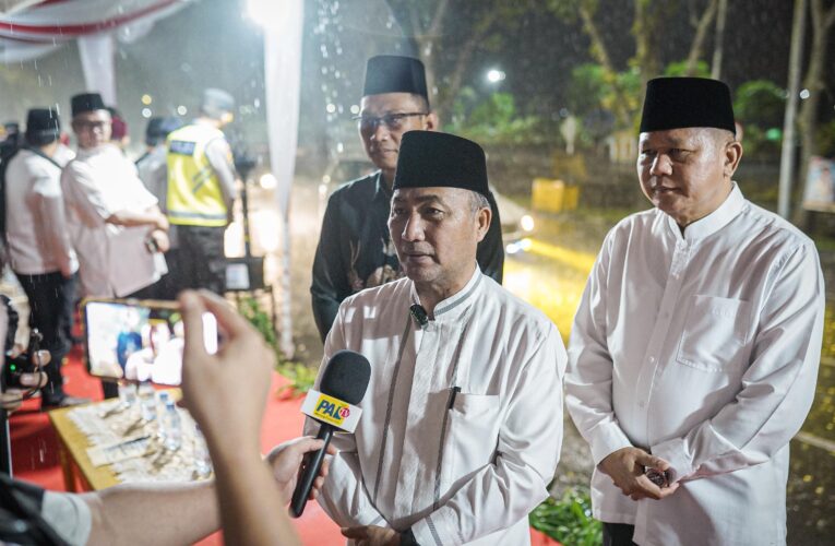 Ribuan Masyarakat Semarakkan Takbiran Keliling