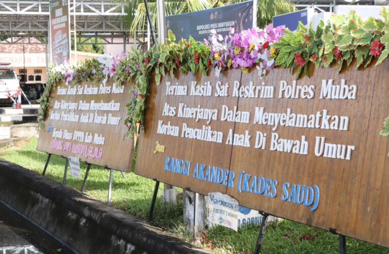 Ungkapan Rasa Terima Kasih Polres Muba  dapat Puluhan Karangan Bunga