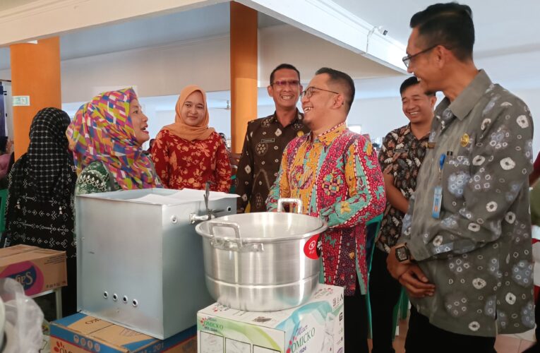 70 Warga Muba  Pelaku  Usaha ekonomi Produktif (UEP) mendapatkan Bantuan Pemerintah Provinsi Sumatra Selatan