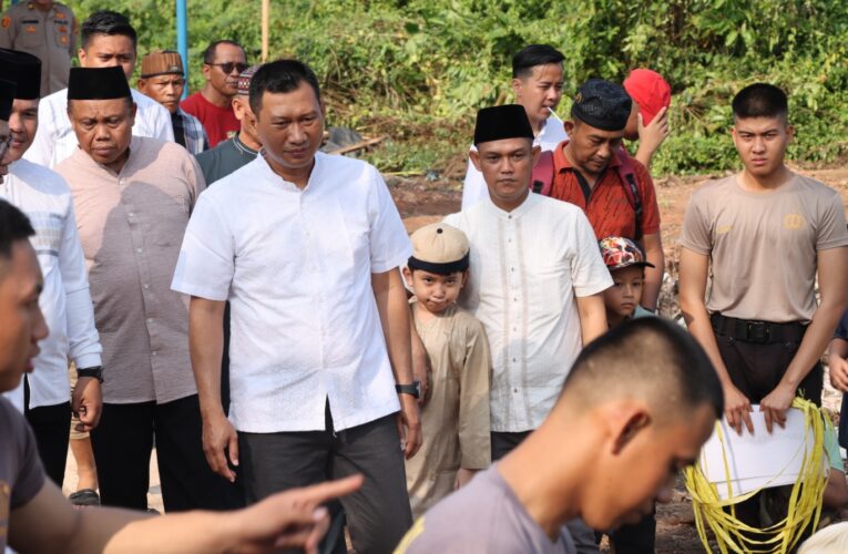 Hari Raya Idul Adha 1445 H Polres Muba Berkurban 36 ekor sapi dan Kambing