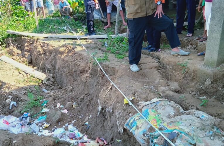 Kompak Kades Rantau panjang dan Dinas terkait Cek Tanah Longsor