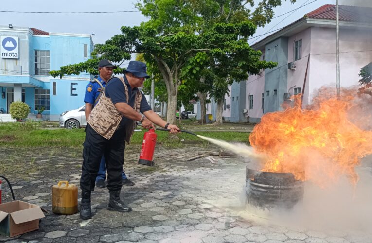 Karyawan- karyawati PT Muba-Link Ikuti Pelatihan Penggunaan APAR