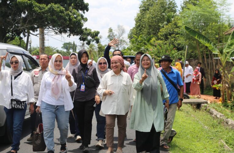 Sosok Wanita yang Selalu Mendampingi Ir Hj Lucianty SE