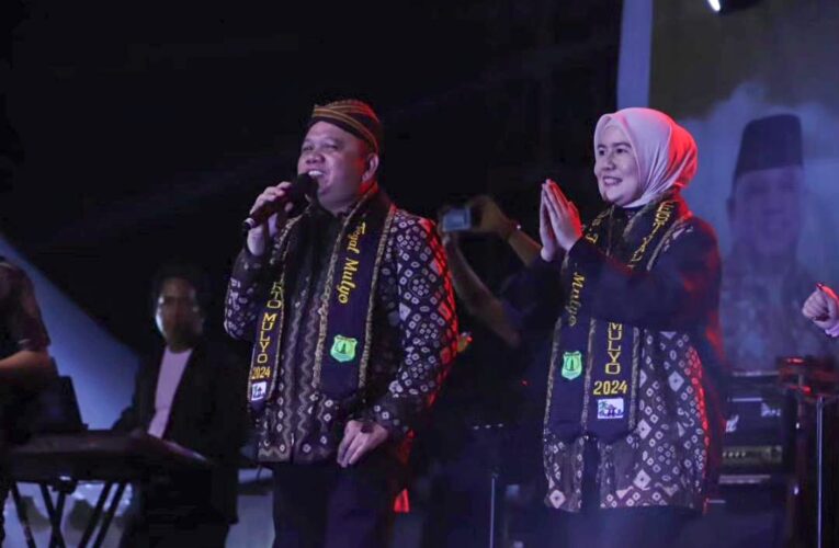 Malam Minggu di Keluang, Pj Bupati Muba Dendangkan Lagu Cucak Rowo