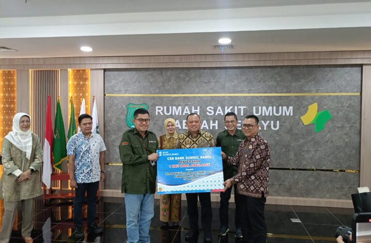Bank Sumsel Babel cabang sekayu Salurkan CSR satu unit mobil Ambulance