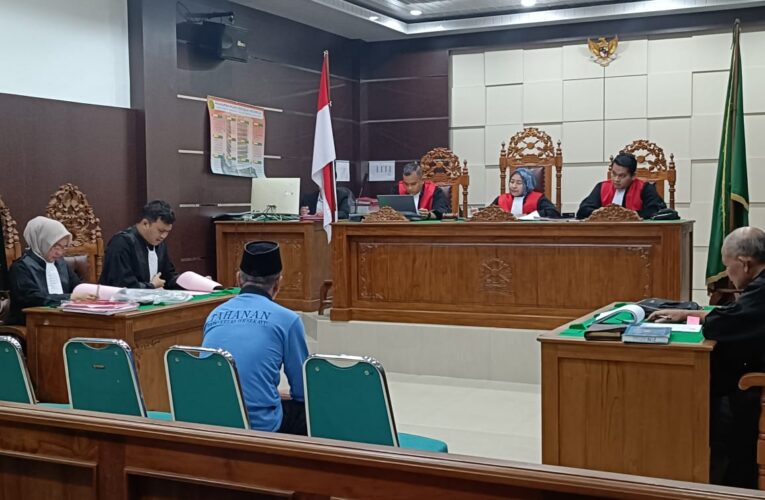Sidang Pembunuhan di Tuntut Mati