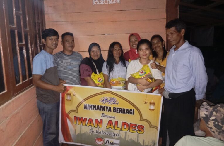 Wujud Tanda Kasih Iwan Aldes Bagikan 30 Paket Sembako