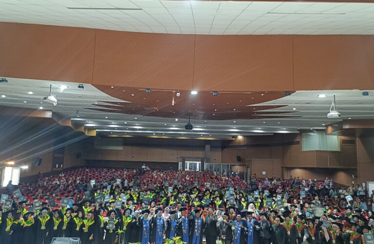 172 Mahasiwa Di Wisuda ke XXVII IRS