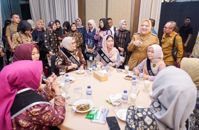 Resmi Dikukuhkan, Patimah Toha Jadi Bunda PAUD Muba