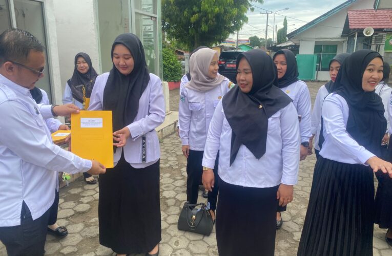 Momentum Hari Kesehatan Nasional ke-61 Tahun 2025 Puluhan Tenaga Raih Penghargaan