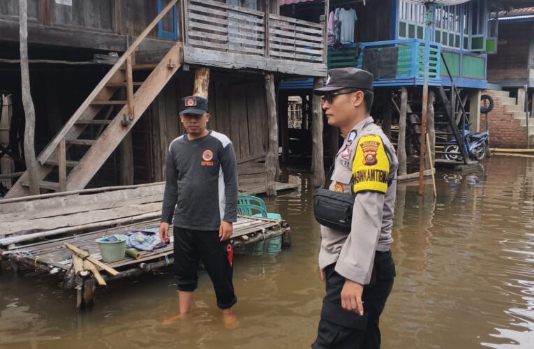 Waspada! Debit Air Sungai Batanghari di Lais Mulai Naik, Rendam Jalan Desa Petaling