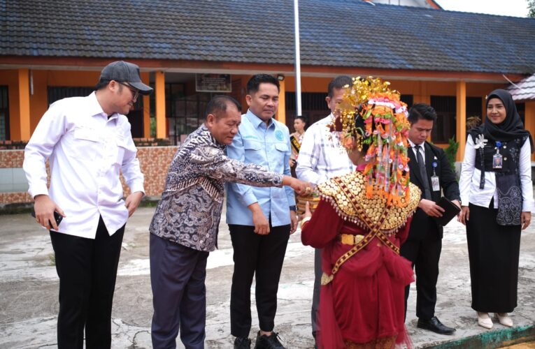 Legislator Dapil IX Sumsel Janji Perjuangkan Fasilitas SMK N 1 Lawang Wetan di Rapat Paripurna