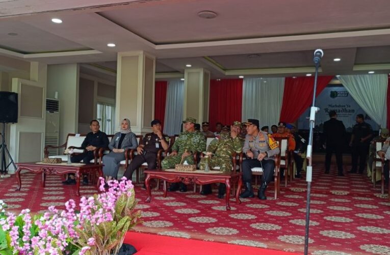Wujudkan Mudik Aman, Bupati Muba HM Toha Tohet Pimpin Apel Gelar Pasukan Ops Ketupat Musi 2026