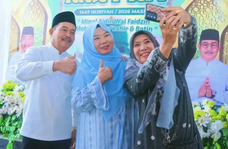 Momen Fitri di Sungai Lilin: warga mendatangi Kediaman Pribadi Wakil Bupati Muba