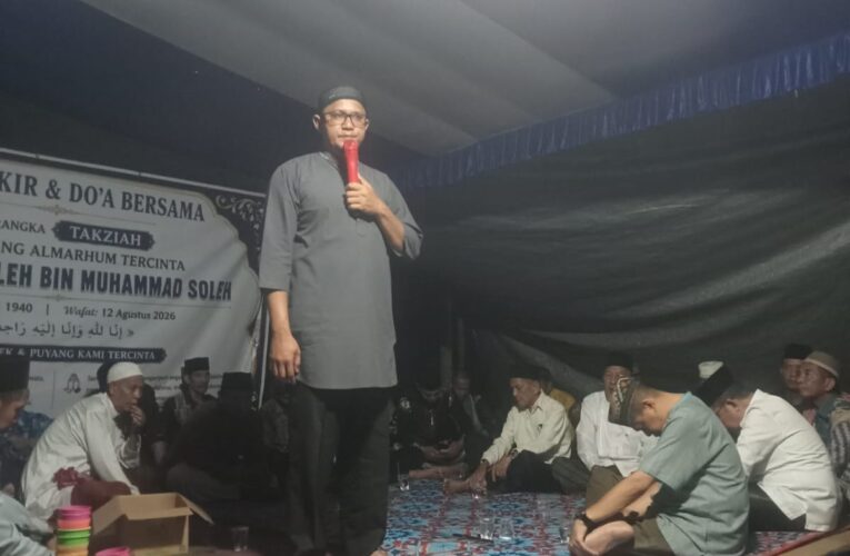 RATUSAN WARGA HADIRI MALAM KE-7 TAKZIAH ALMARHUM MATTJIK SOLEH DI DESA TEBING BULANG