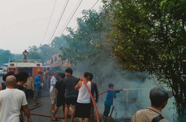 Satu Unit Rumah Warga di Desa Epil Lais Hangus Terbakar, Kerugian Ditaksir Capai Rp80 Juta